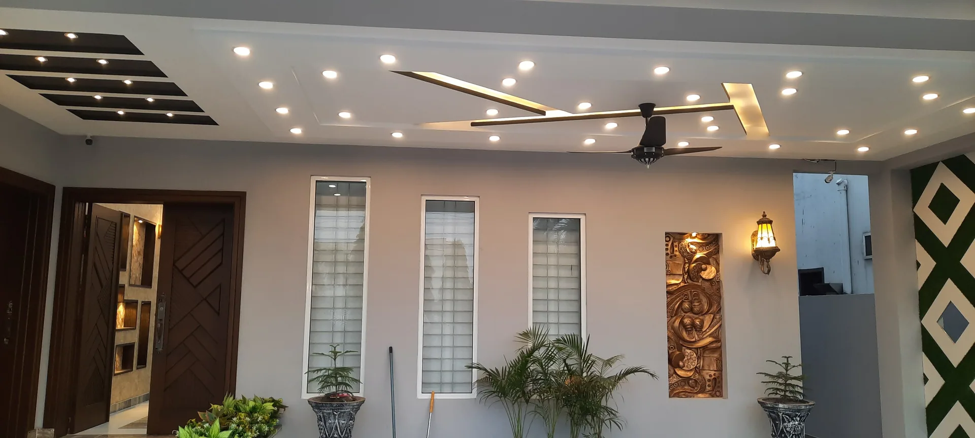 11 Indus — covered entry ceiling, DC Colony Gujranwala
